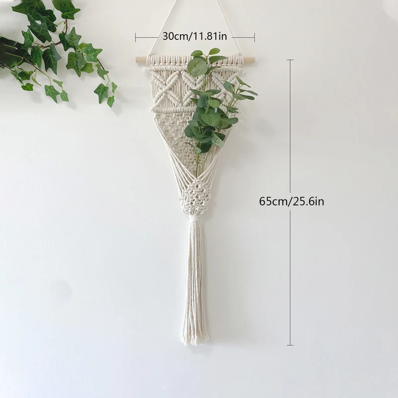 Dekorative Makramee Wandbehang mit eleganten Fransenquasten Karnz