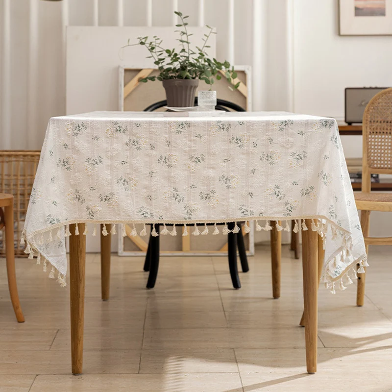 Rechteckige Tischdecke aus Leinenmischung mit Fransenbesatz und verstreuter Punktstickerei
