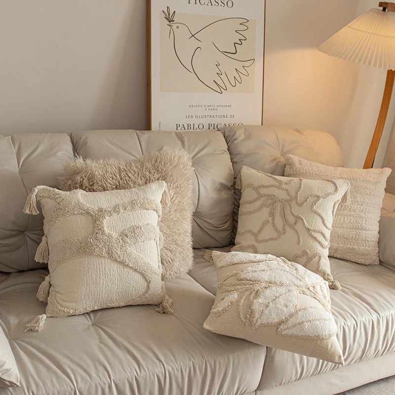 Abstrakt erhabene Schlaufen-Tufted quadratisches Kissenbezug mit geknoteten Eckquasten