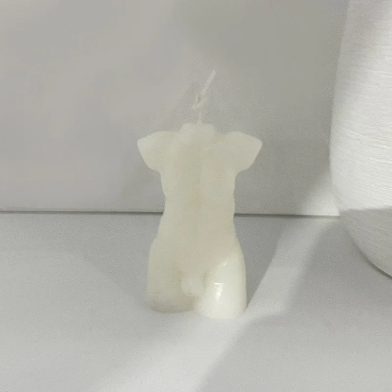 Handgegossene schwangere Torso Skulpturale Soja-Wachskerze