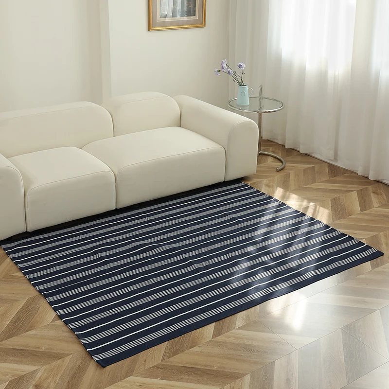 Gestreifter Flachgewebe-Teppich für Wohnzimmer mit niedrigem Flor und modernem Streifenmuster Karnz