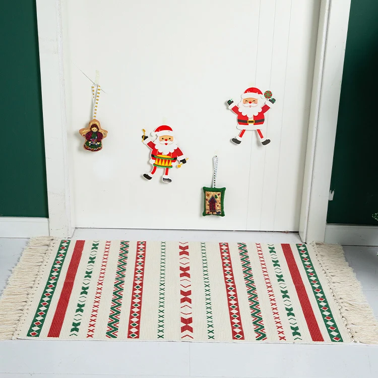 Flachgewebter Läuferteppich mit nordischem Weihnachtsmuster, Quasten und Baumwollmix Karnz