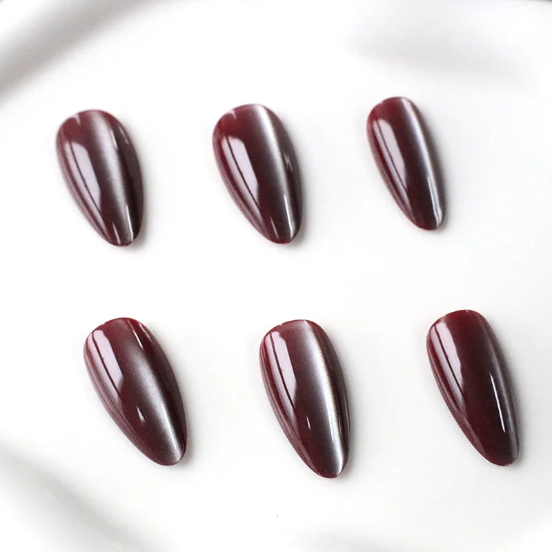 Glamouröse Gel-Nagelkunst Karnz