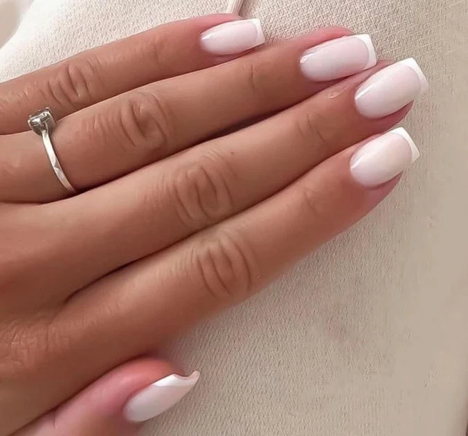 Französische Tipp Acryl-Nagelverlängerungen Karnz