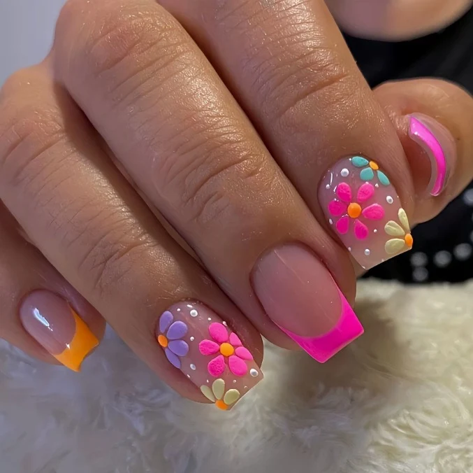 Blumenmuster Nagelkunst Karnz