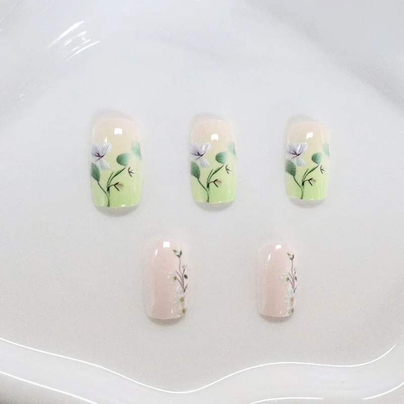 Floral Artistry Acrylnagelverbesserungen Karnz