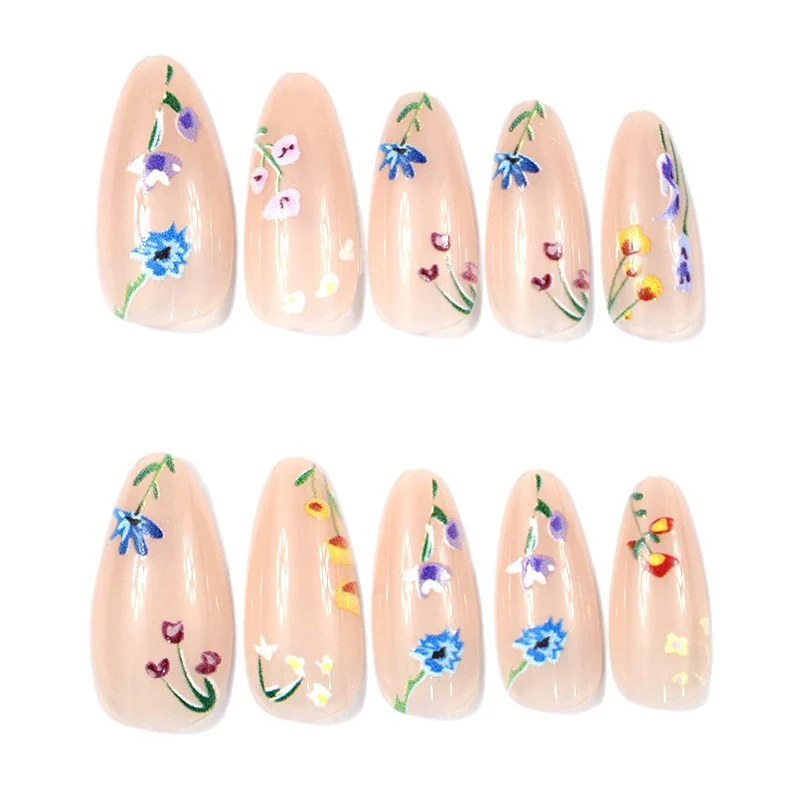 Florale Künstlerische Nagelverstärkungen Karnz