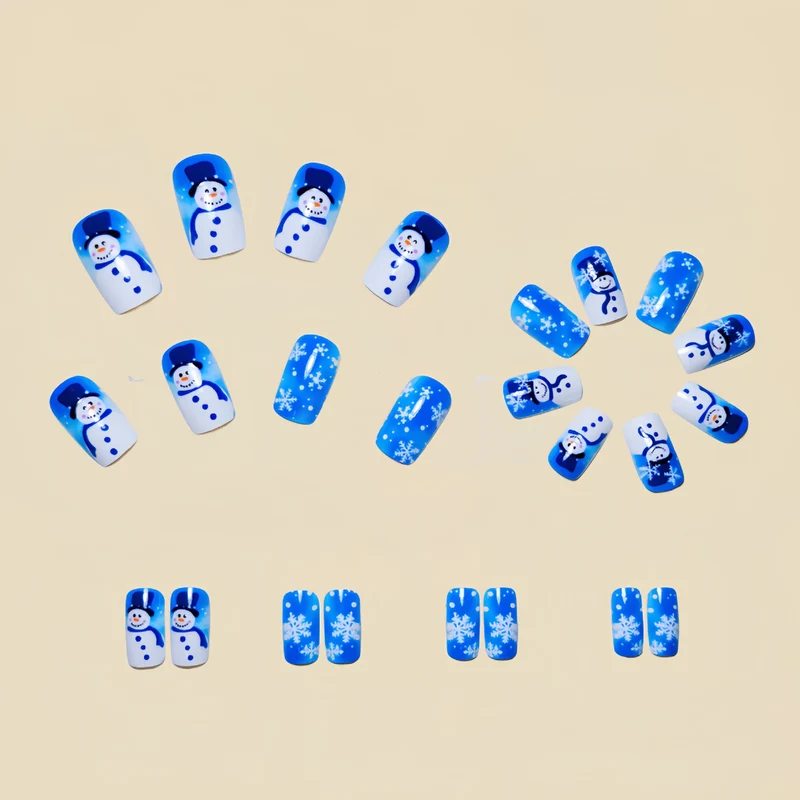 Festliche Winter-Themen Nail Art Karnz
