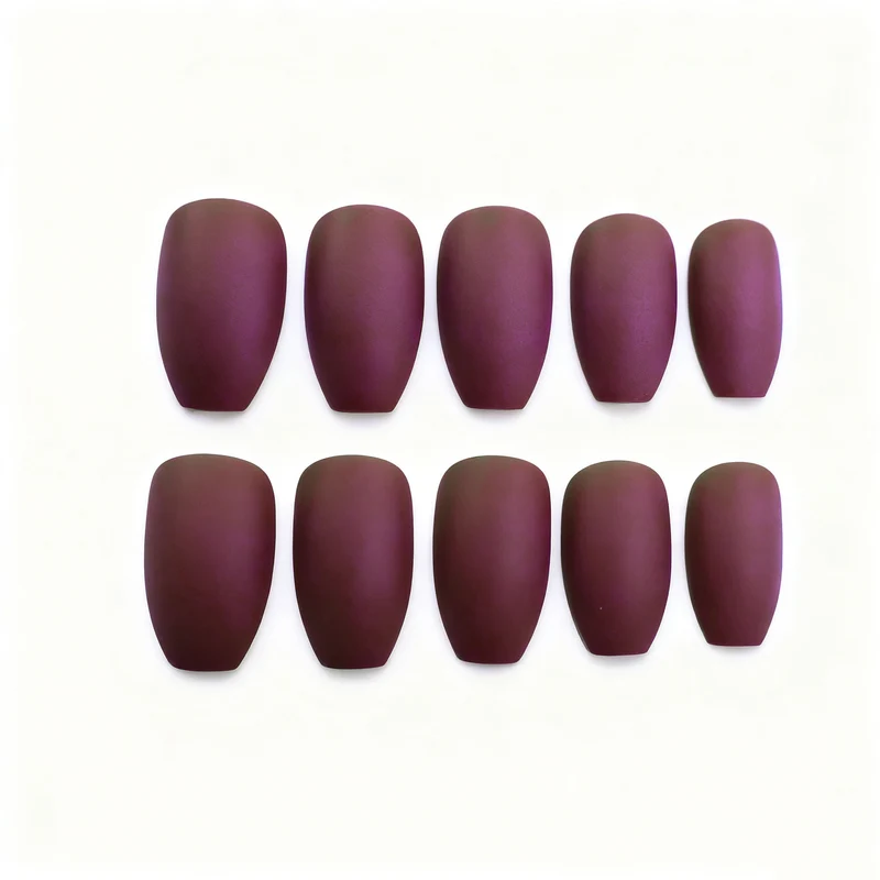 Elegante matte Finish Nagelverzierungen Karnz