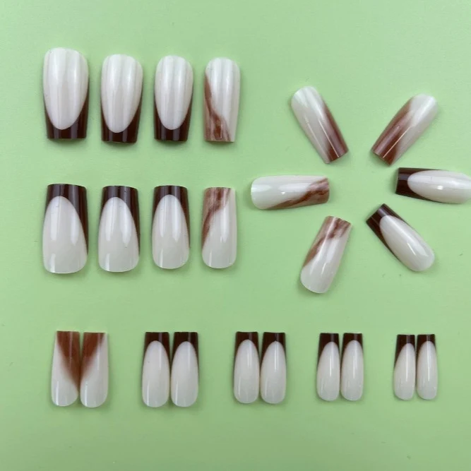 Elegante Lange Nagelkunst Verlängerungen Karnz