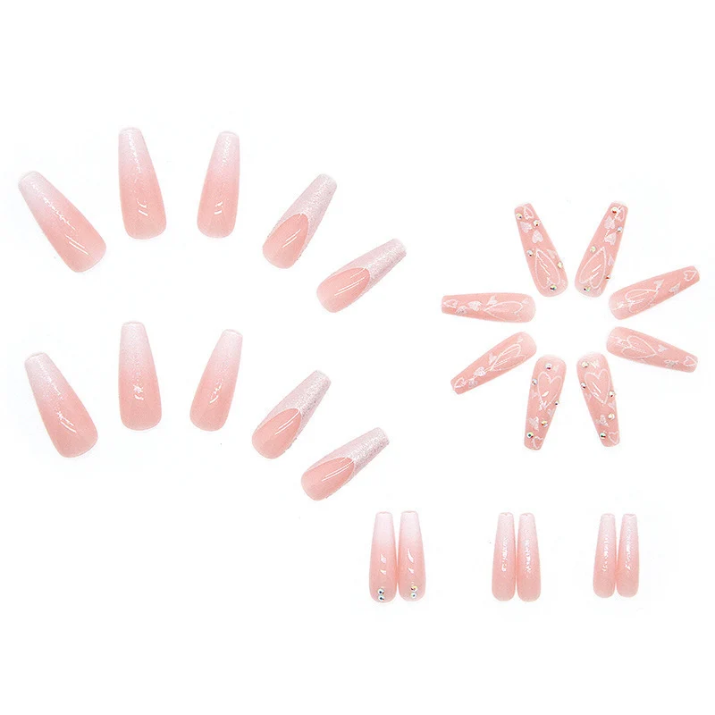 Elegante Herz-verzierte Nagelverlängerungen Karnz