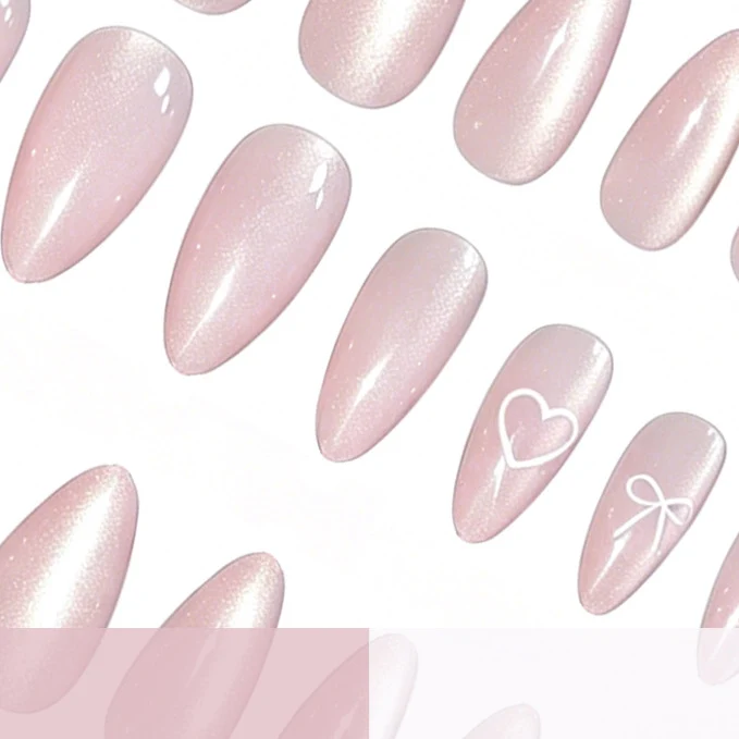 Elegante Herz- und Schleifen-Nagelkunst Karnz