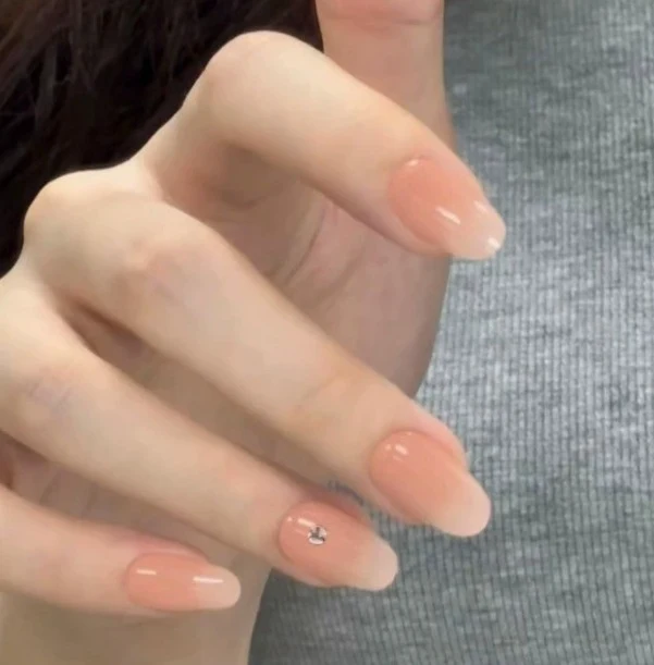 Elegante Gradient Nagelkunst Verbesserungen Karnz