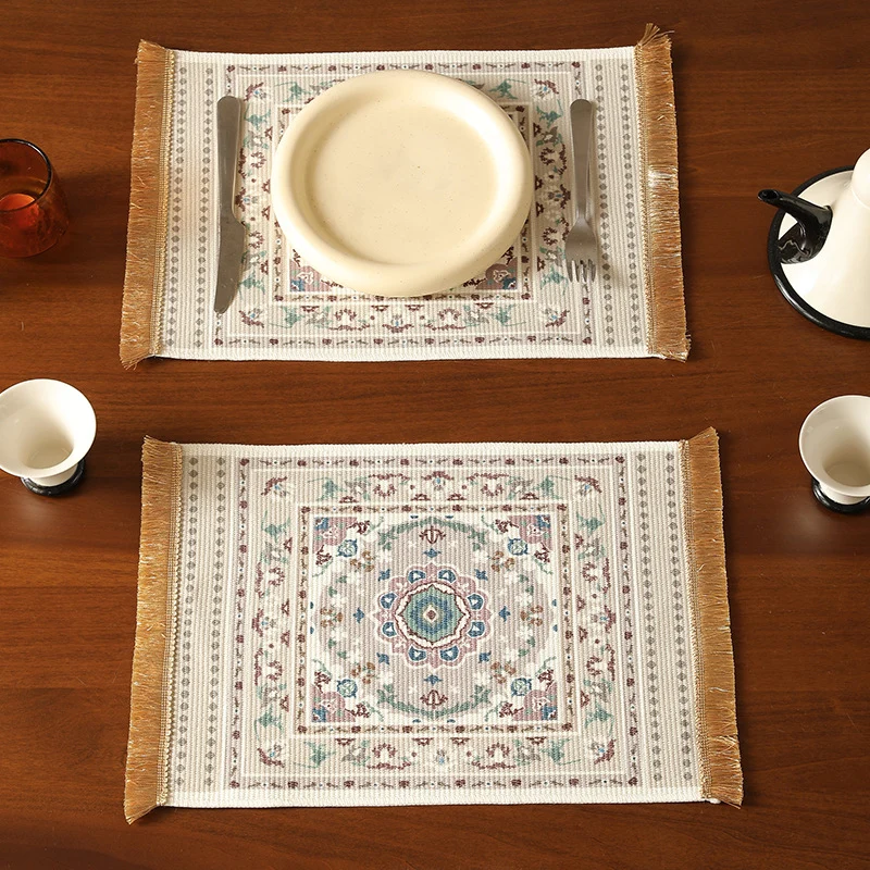 Kurzfloriger dekorativer Badezimmer‑ und Läufer‑Teppich im orientalischen Medaillonstil mit Fransen Karnz