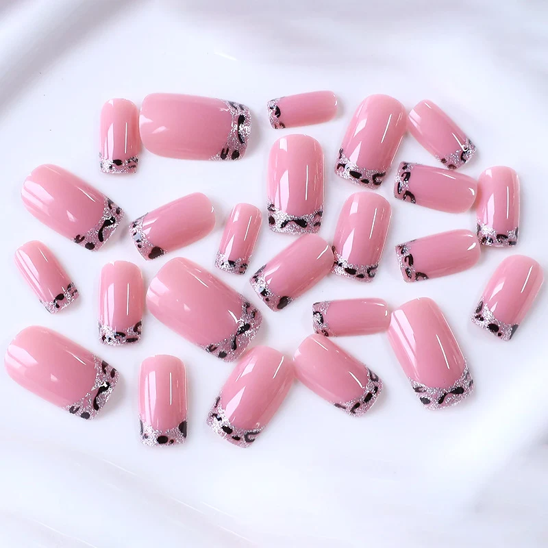 Elegante französische Spitzen Nagelverstärkungen Karnz