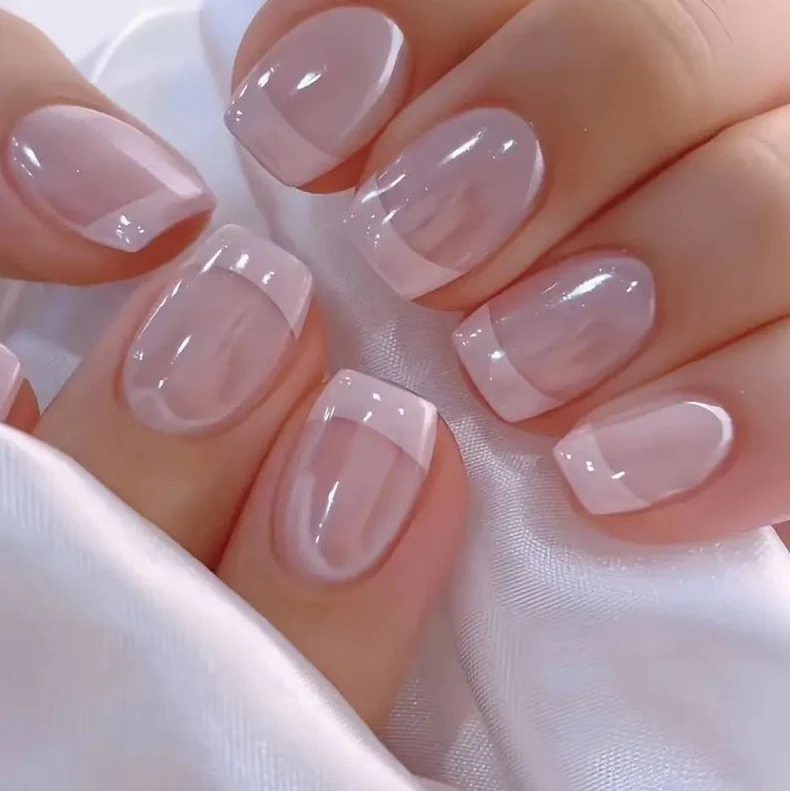 Elegante Französische Spitzen-Gel-Nagelkunst Karnz