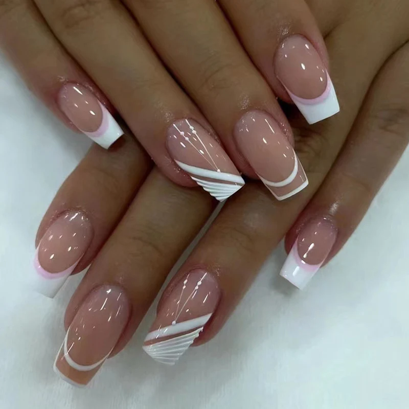 Elegantes französisches Spitzen-Acrylnageldesign Karnz