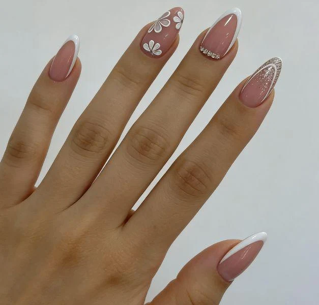 Elegantes Floral Nails Art Set Karnz 1789915538
