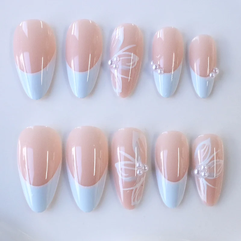 Elegantes blumenakzent Acrylic-Nageldesign Karnz