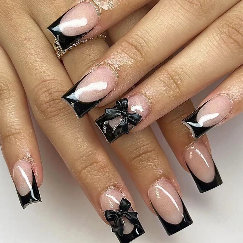 Elegantes Nagelkunstset mit Schleifenverzierung Karnz