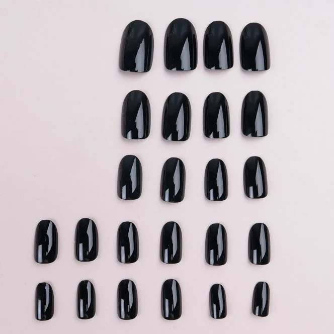 Elegante Mandel-förmige Nagelverlängerungen Karnz