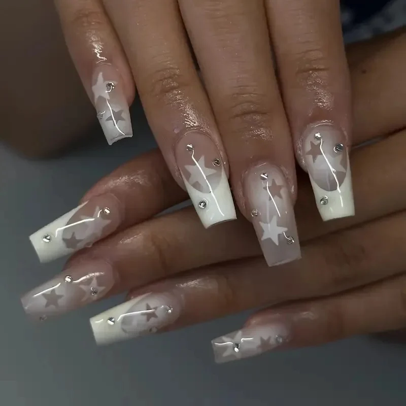 Dekorative Acrylnagelveränderungen Karnz 1789915939