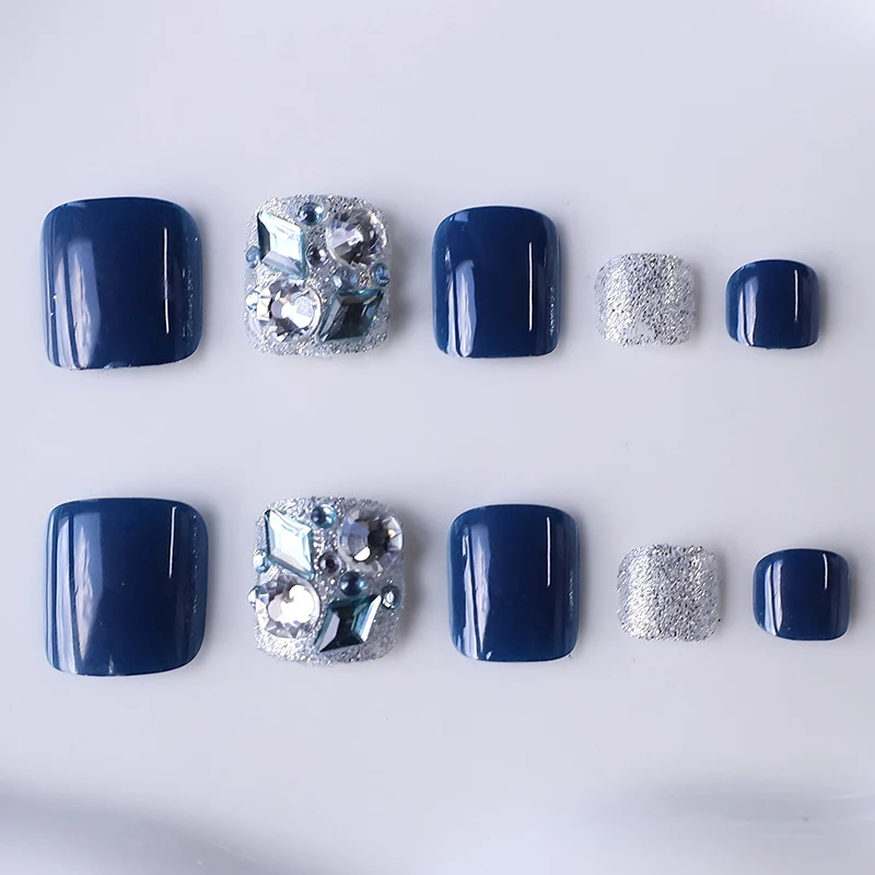 Dekorative Pediküre Nagelkunst Karnz