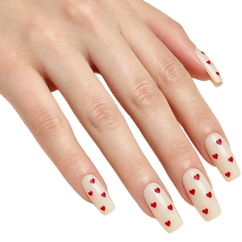 Dekorative Herz Akzent Nagelkunst Karnz