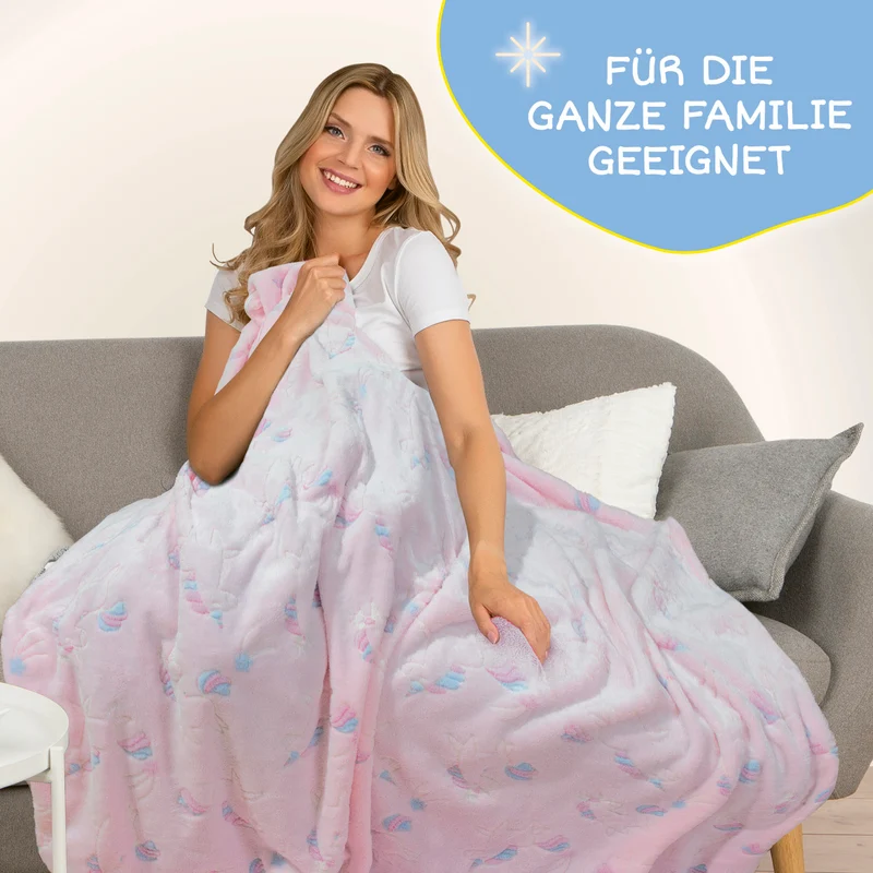MAXXMEE Verwandlungskissen Glow in the dark Kissen Kopfkissen Fleecedecke 2in1 unterwegs Auto Reise Camping Flugzeug Dino Sterne Einhorn leuchtend