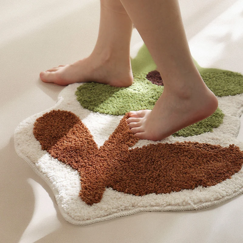 Blumenförmige handgetuftete Badematte mit voluminösem Hochflor und rutschfester Latexunterseite Karnz