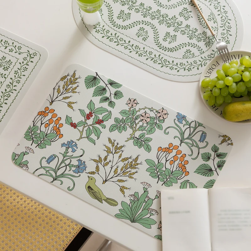 Abwischbare Tischsets aus PU‑Leder mit botanischem Silhouetten‑Design Karnz