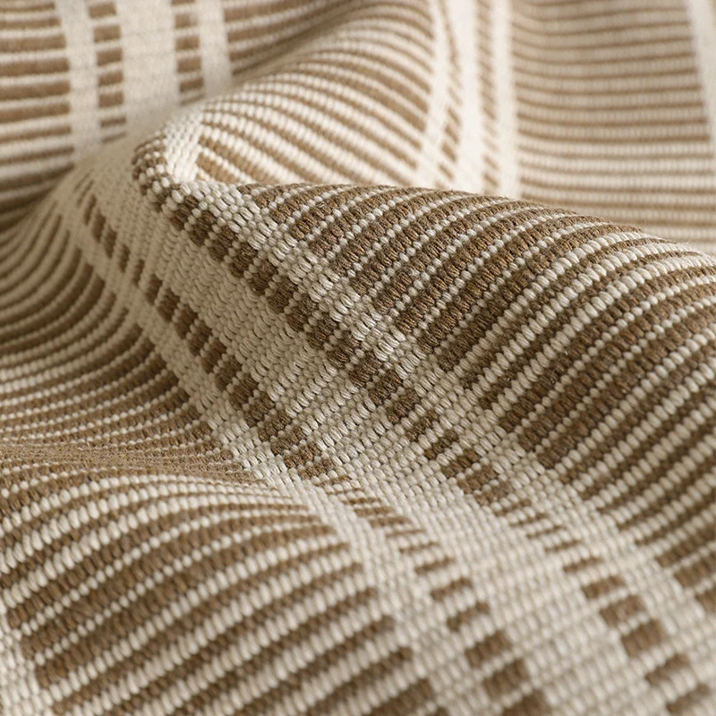 Stretch-Sofaüberwurf mit kariertem Jacquard-Muster und abnehmbaren Armlehnbezügen Karnz