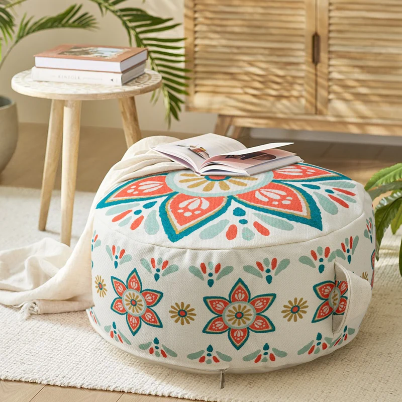 Rundes Sitzpouf mit gewebtem Baumwollbezug und ethnischem Mandala-Print Karnz