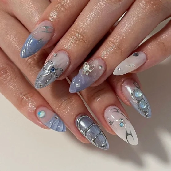 Künstlerische Stiletto-Nagelkunst-Erweiterungen Karnz
