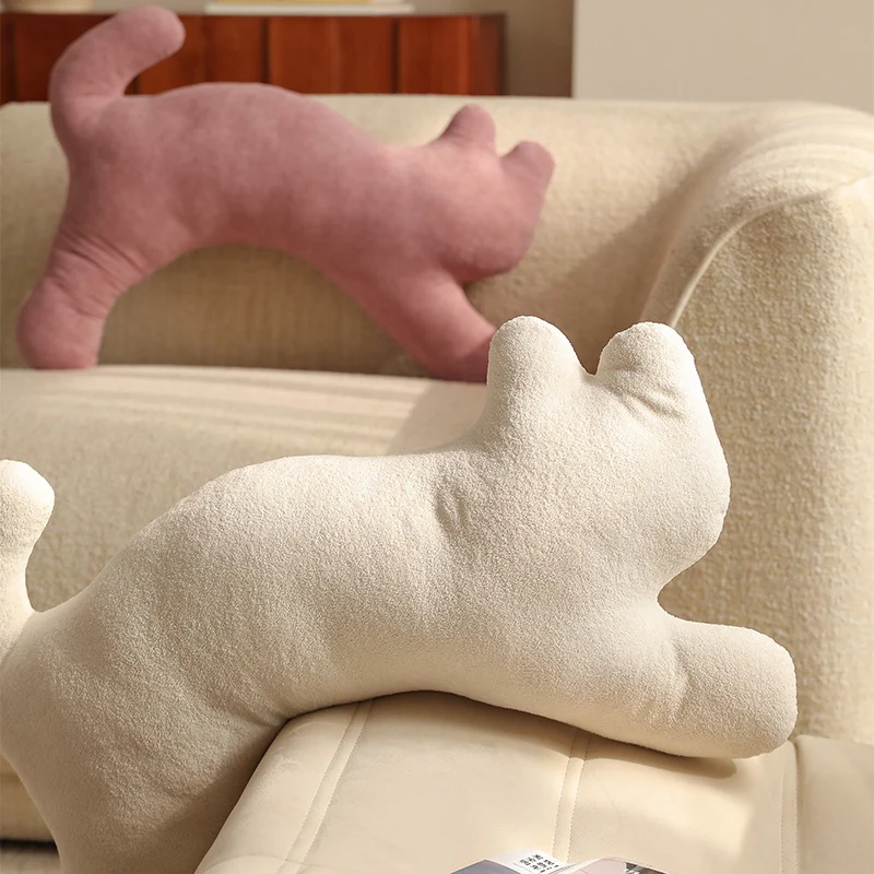 Kuscheliges Katzenform-Nackenkissen aus Mikrofleece Karnz