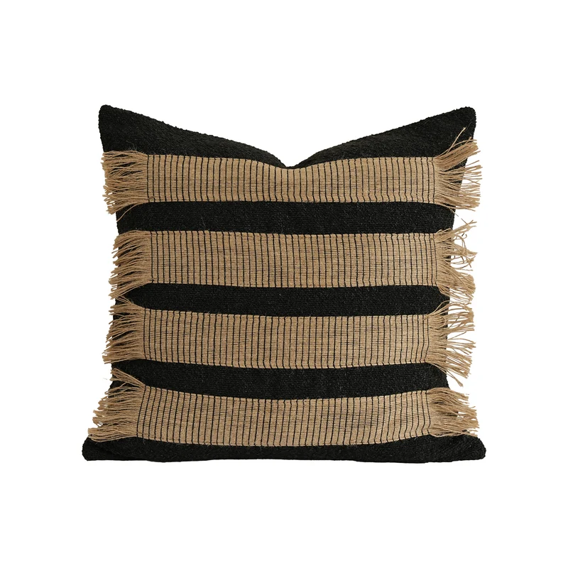 Gewebter Kissenbezug mit Bouclé-Oberfläche und Jute‑Fransen Karnz