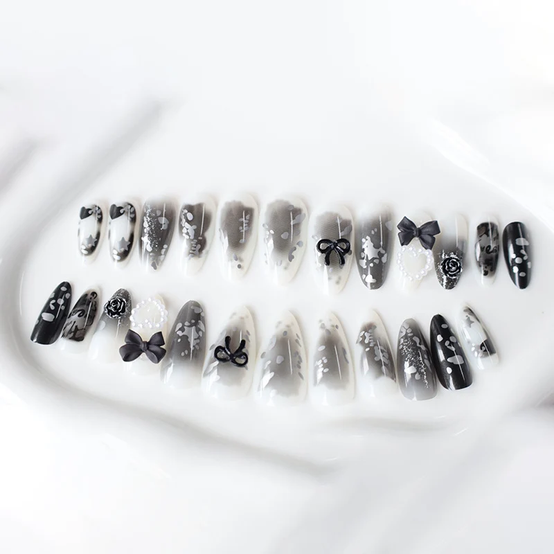 Künstlerisches Nagelset Karnz