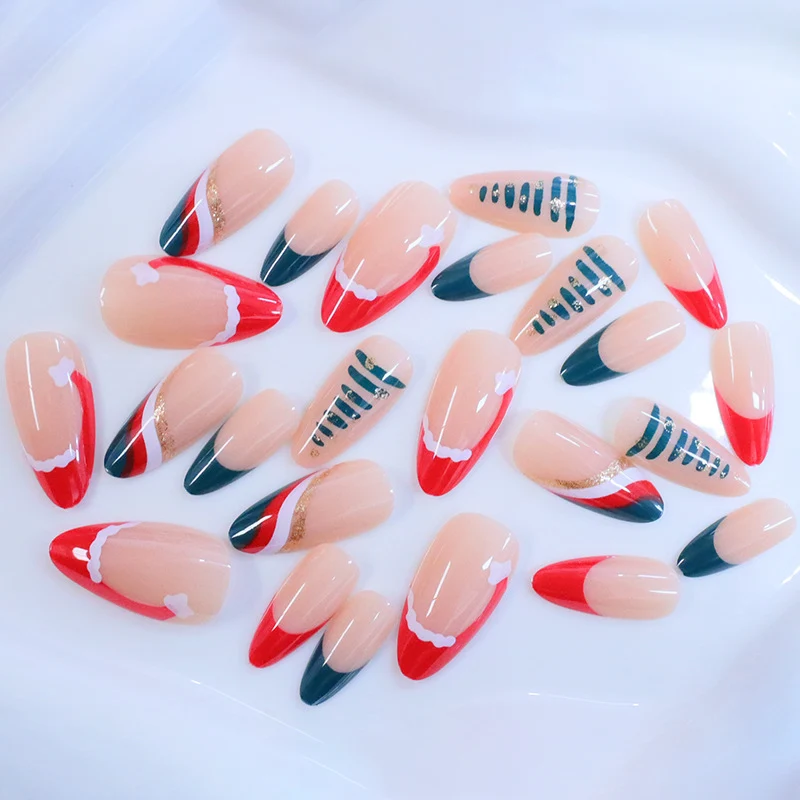 Künstlerische Feiertags-Nagelkunst-Verstärkungen Karnz