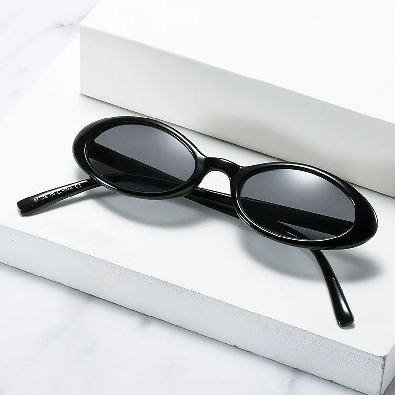 Retro-inspirierte ovale Sonnenbrille Karnz 1787812428