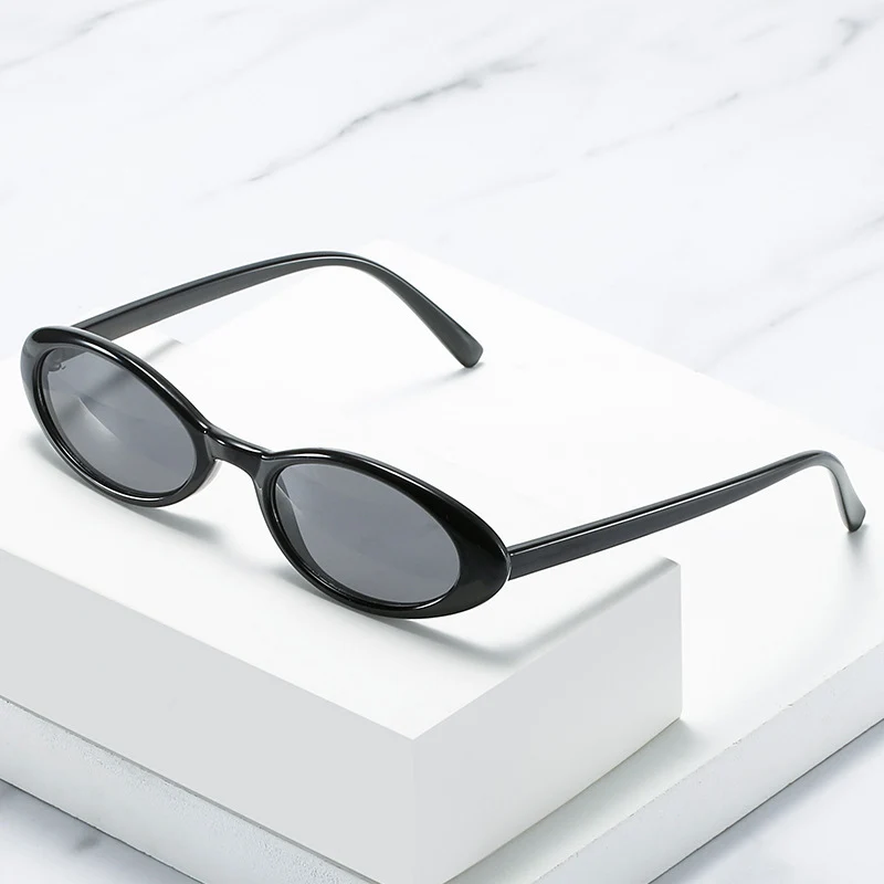 Retro-inspirierte ovale Sonnenbrille Karnz 1787812428