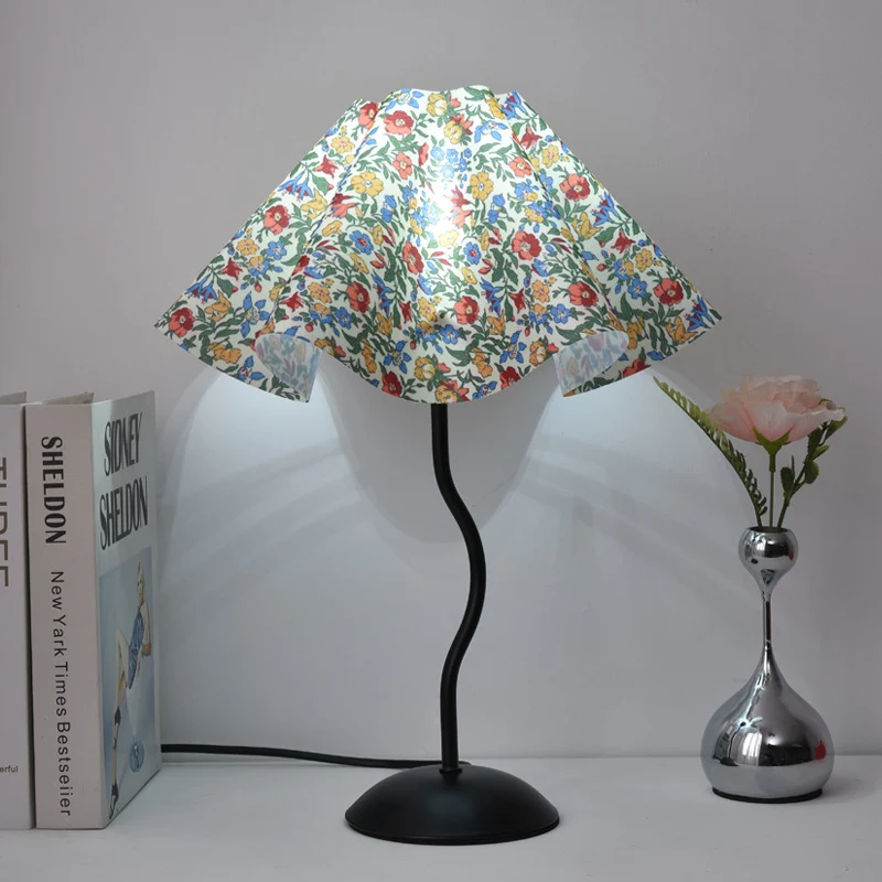 Elegante Wohnakzent Tischlampe