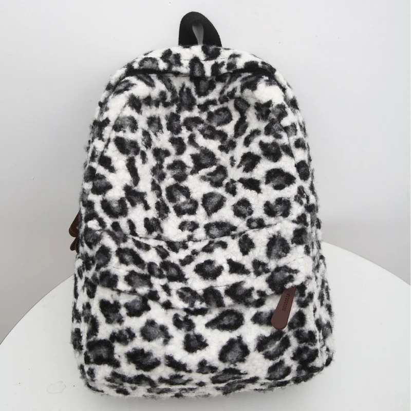 Fleece Rucksack Im Trendigen Leoprint Karnz