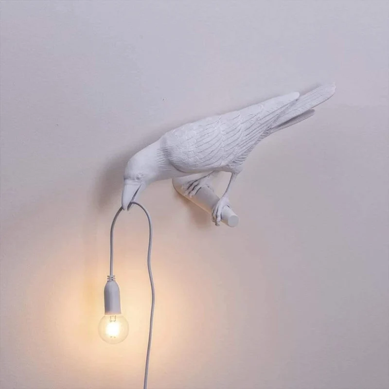 Die Rabenvogel-Lampe