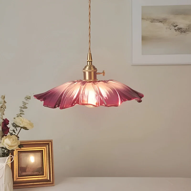 Hängelampe mit Blumenmotiv – Warmes Licht & stilvolles Design | Für Ihr Zuhause