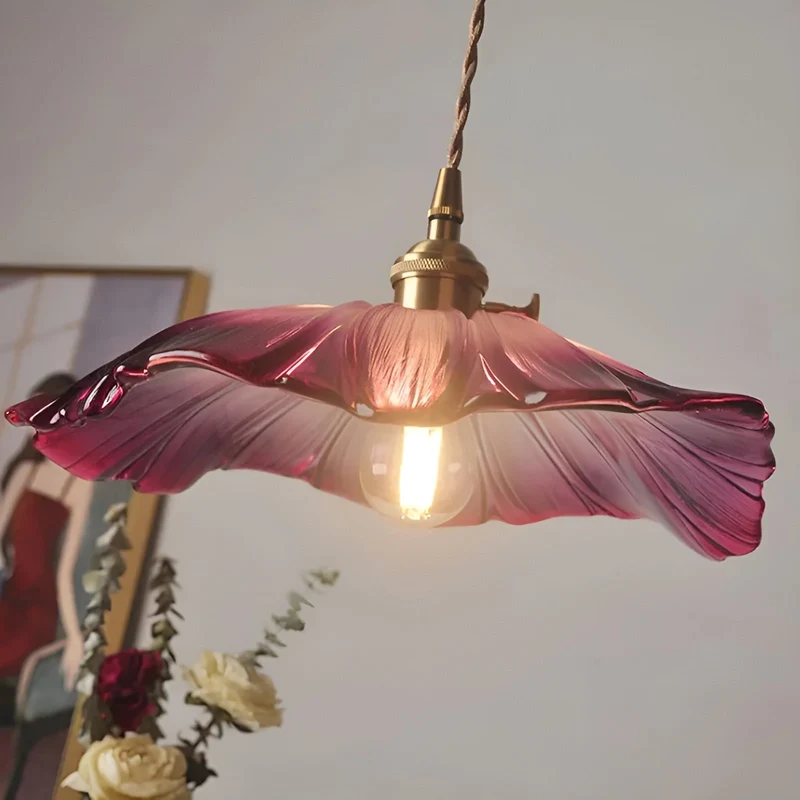 Hängelampe mit Blumenmotiv – Warmes Licht & stilvolles Design | Für Ihr Zuhause
