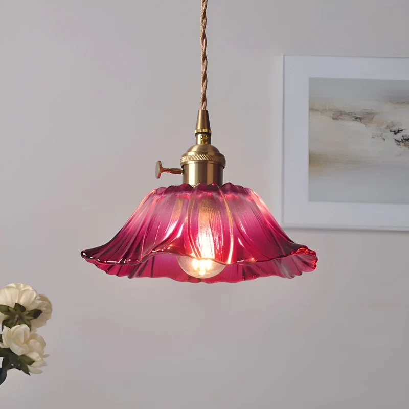Hängelampe mit Blumenmotiv – Warmes Licht & stilvolles Design | Für Ihr Zuhause