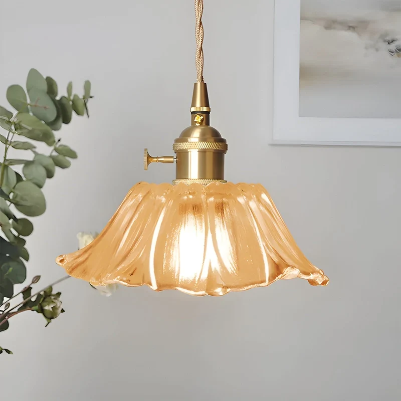 Hängelampe mit Blumenmotiv – Warmes Licht & stilvolles Design | Für Ihr Zuhause
