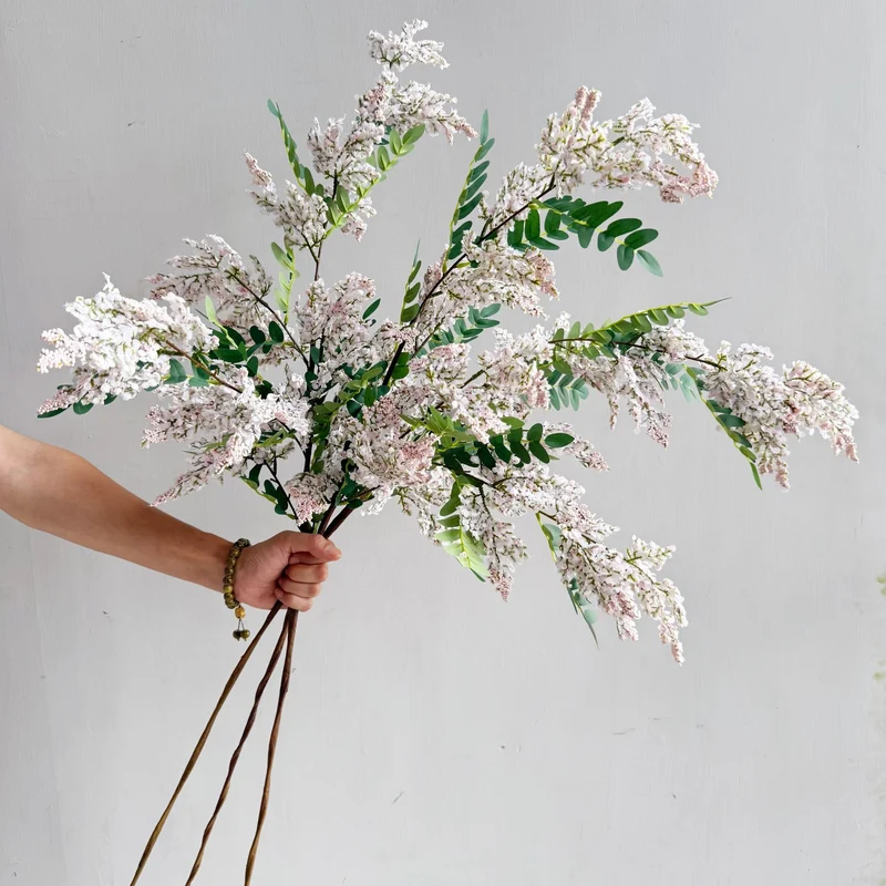 Künstliche Blumenarrangement