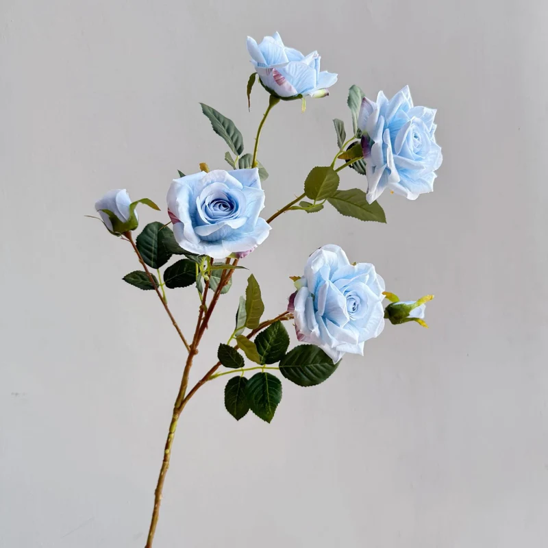 Elegante Blumenarrangement