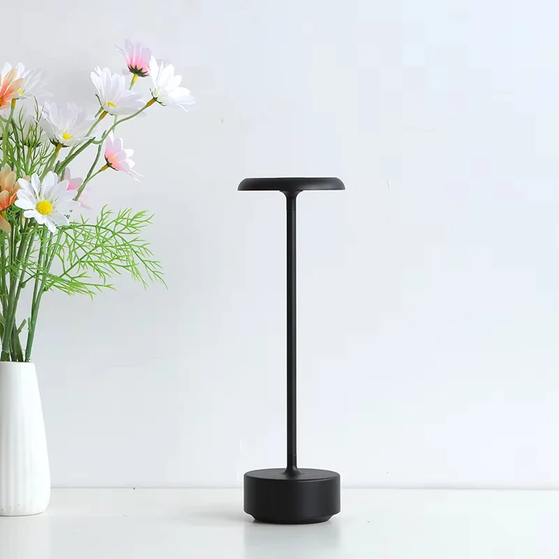 Zeitgenössische Minimalistische Tischlampe für moderne Dekoration